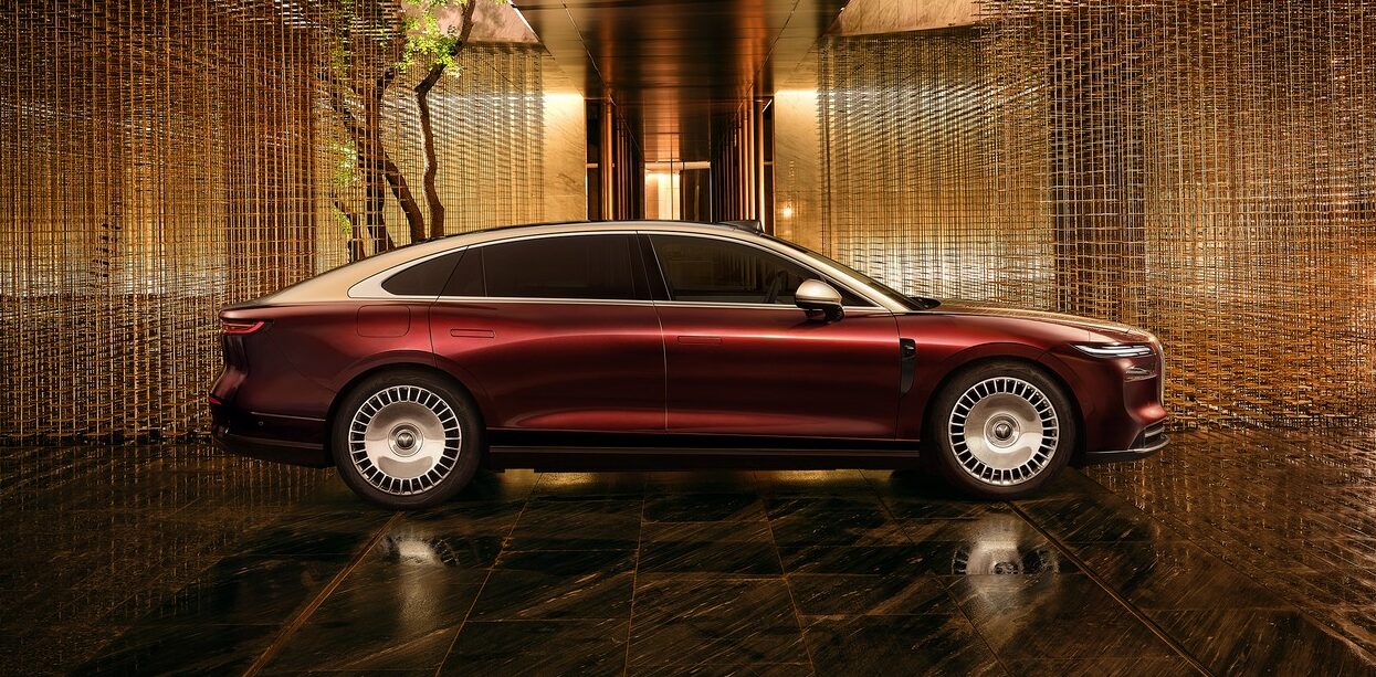 , Luxus-hybride mit hightech und mega-reichweite!