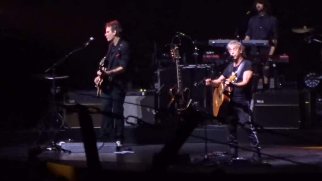 , (nanterre arena): Jean-Louis Aubert, Le jour se lève encore, La Défense Arena, 13/12/2025