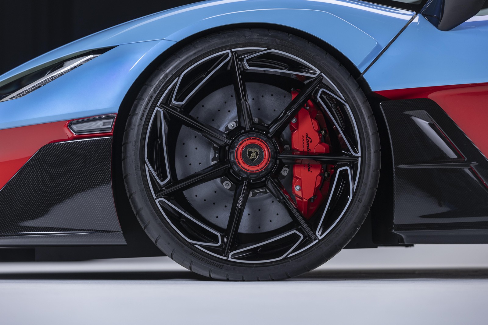 , Lamborghini Fenomeno Roadster : V12-Hybrid avec brutalem Seltenheitsfaktor !